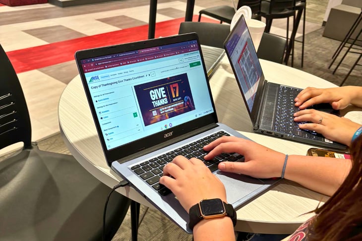 Davis School_Students working on Thanksgiving presentation